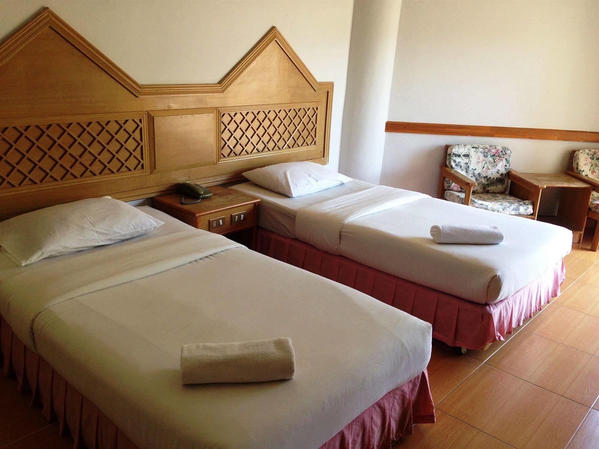 Skaw Beach Hotel Паттайя Экстерьер фото