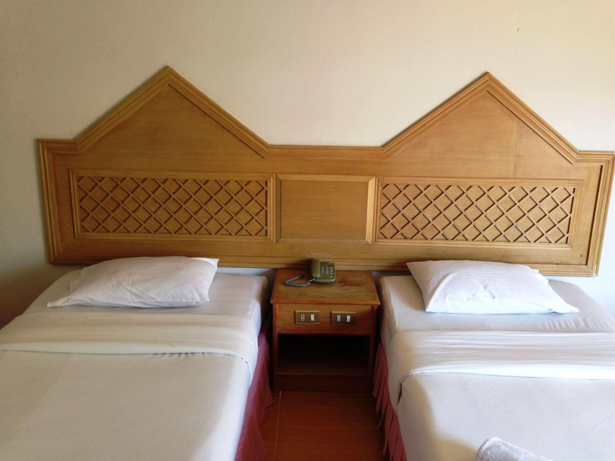 Skaw Beach Hotel Паттайя Экстерьер фото